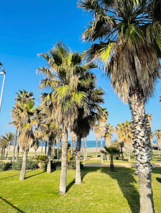 Yacht Hotel Barcelona Sant Adria de Besos Buitenkant foto