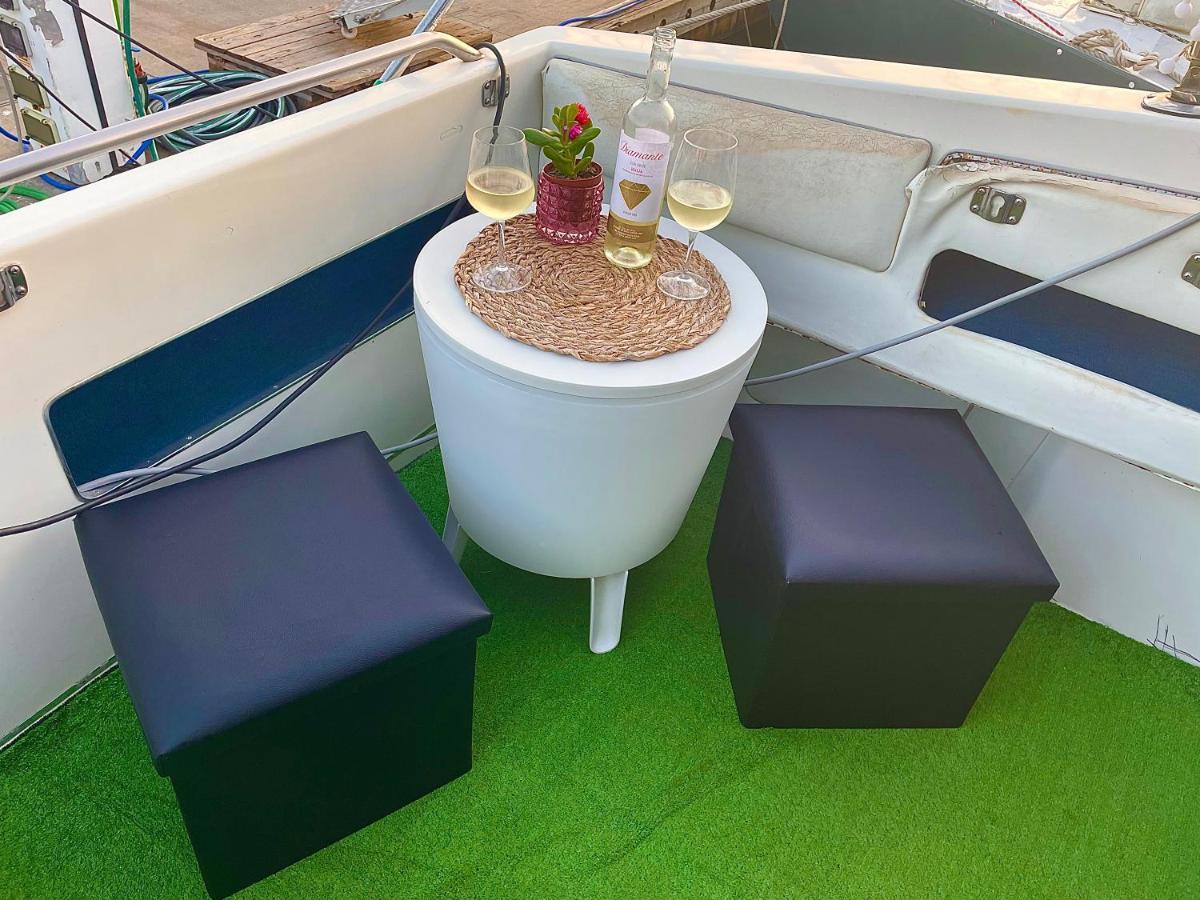 Yacht Hotel Barcelona Sant Adria de Besos Buitenkant foto