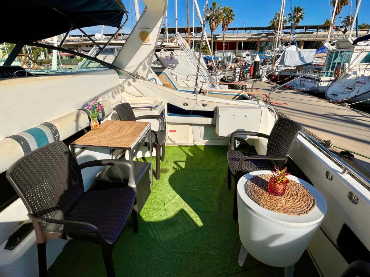 Yacht Hotel Barcelona Sant Adria de Besos Buitenkant foto