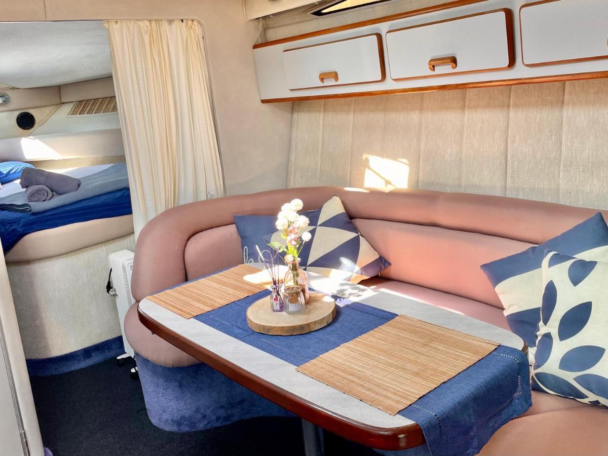 Yacht Hotel Barcelona Sant Adria de Besos Buitenkant foto