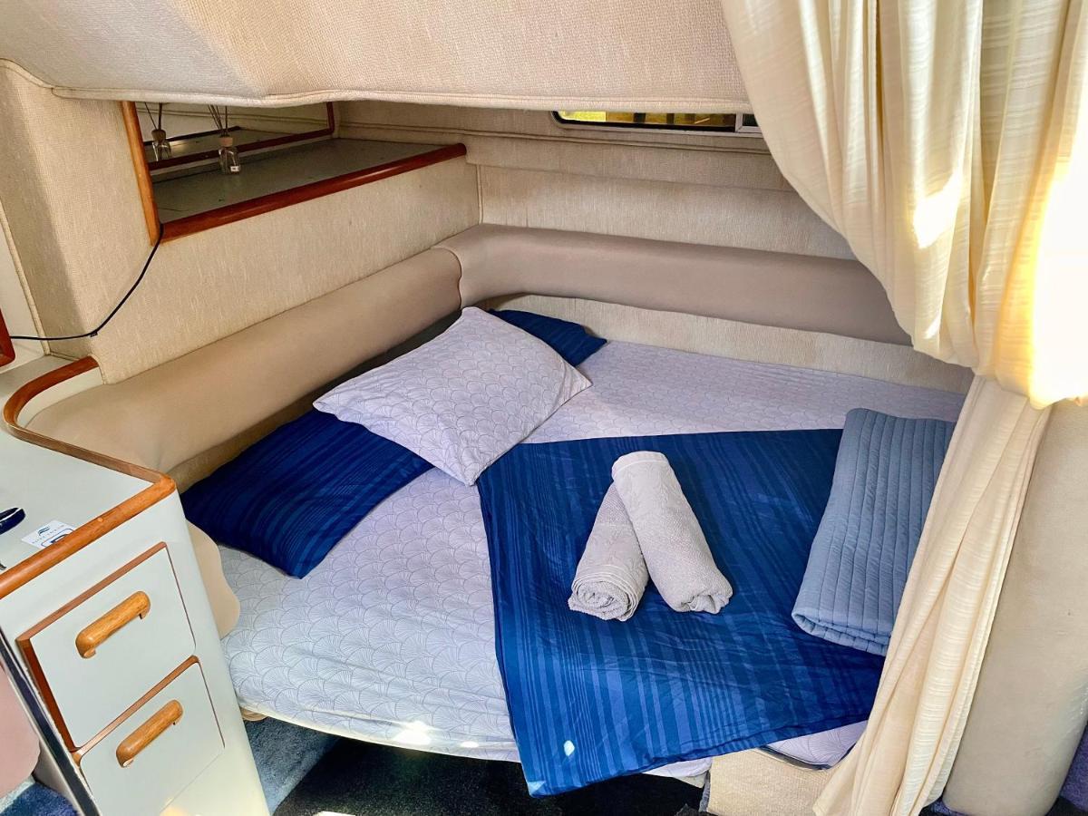 Yacht Hotel Barcelona Sant Adria de Besos Buitenkant foto